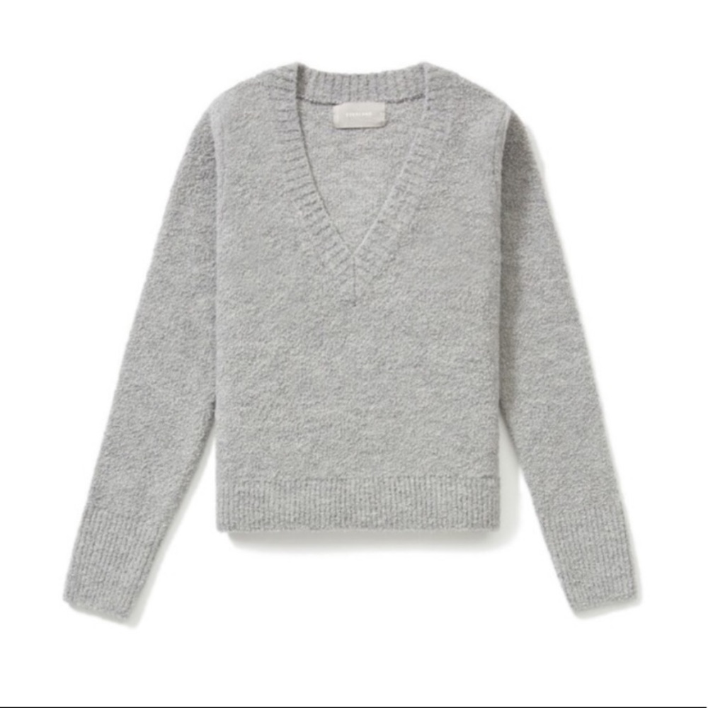 Everlane V-neck Teddy Sweater - Light grey